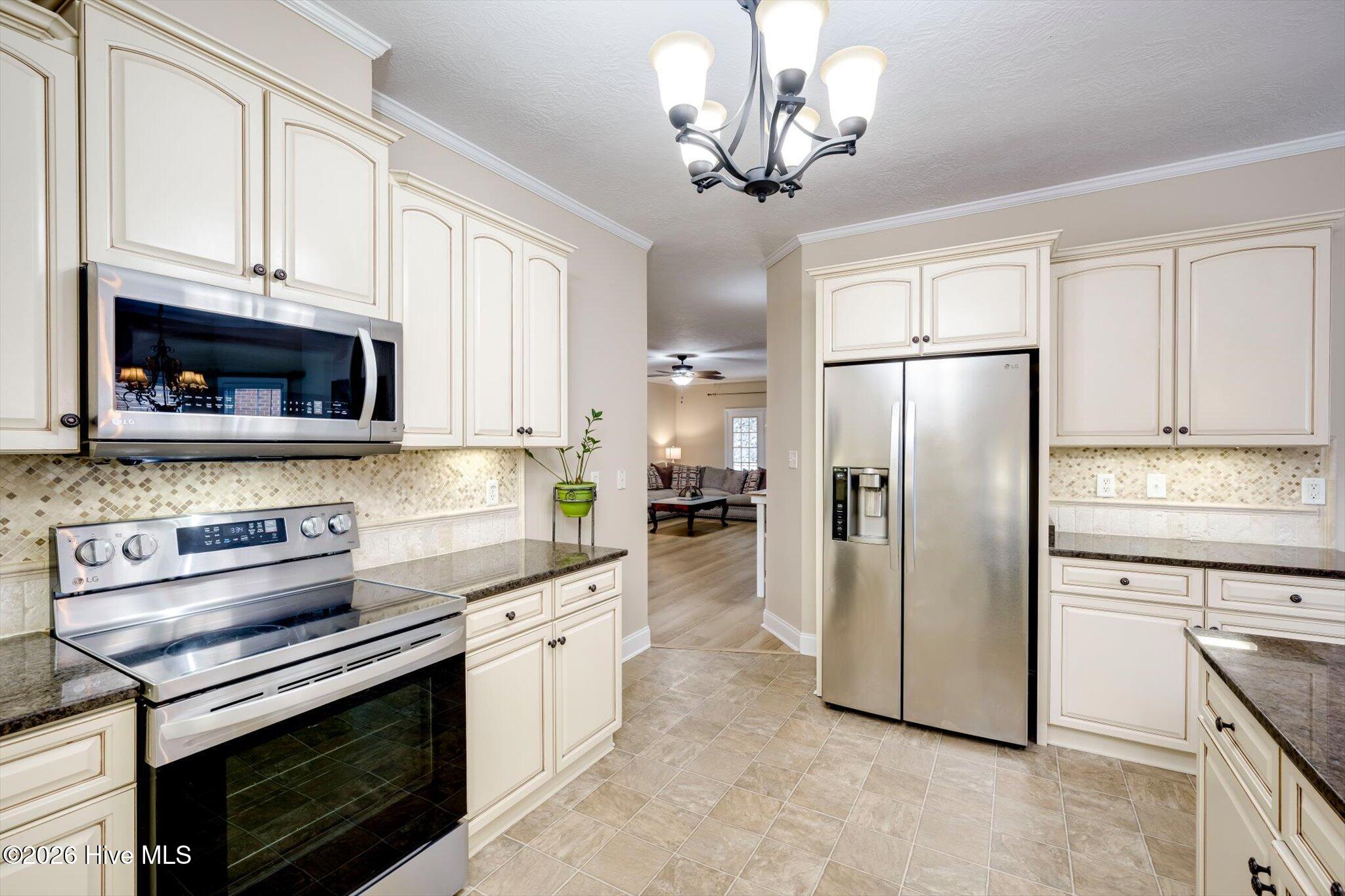 1104 Waltons Pass Evans, GA 30809 - Photo 14 of 42