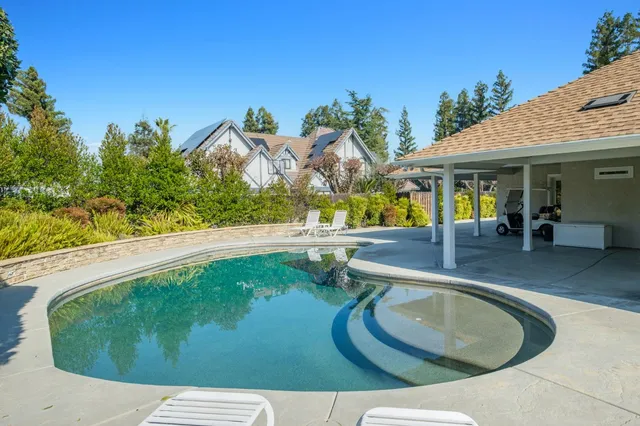 $899,000 | 7271 North Gentry Avenue, Fresno, CA 93711