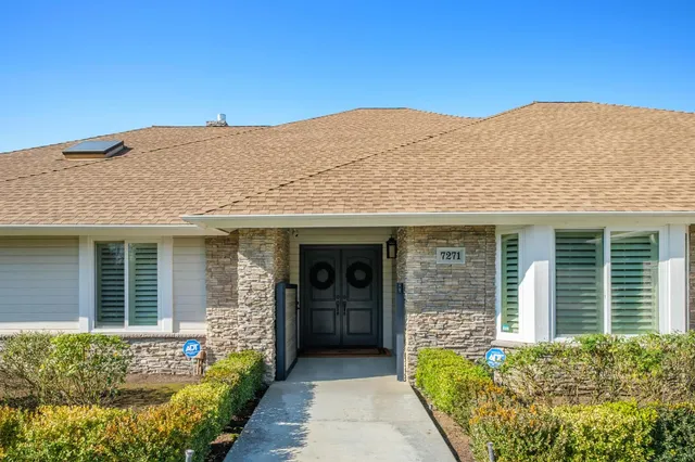 $899,000 | 7271 North Gentry Avenue, Fresno, CA 93711