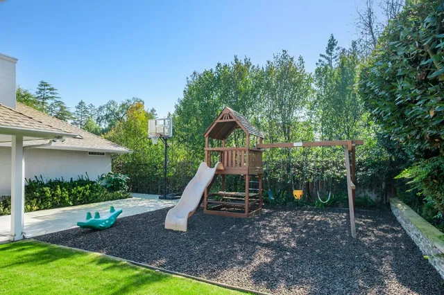 $899,000 | 7271 North Gentry Avenue, Fresno, CA 93711