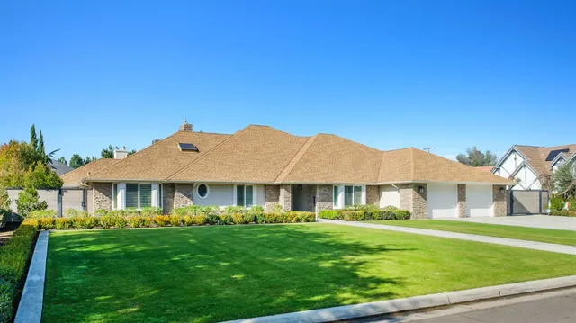 $899,000 | 7271 North Gentry Avenue, Fresno, CA 93711