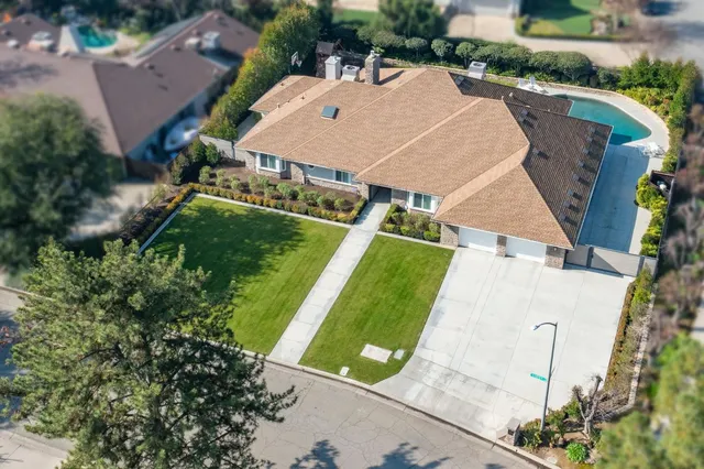 $899,000 | 7271 North Gentry Avenue, Fresno, CA 93711