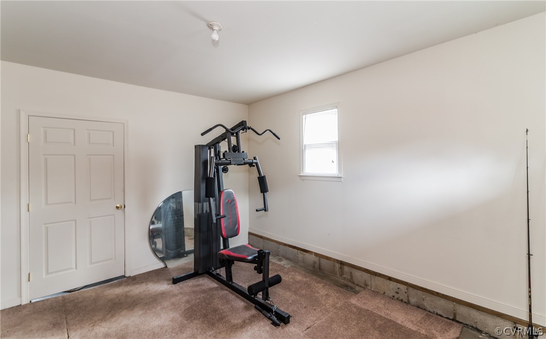 10623 River Road Chesterfield, VA 23838 - Photo 43 of 48 a view of a room with gym equipment