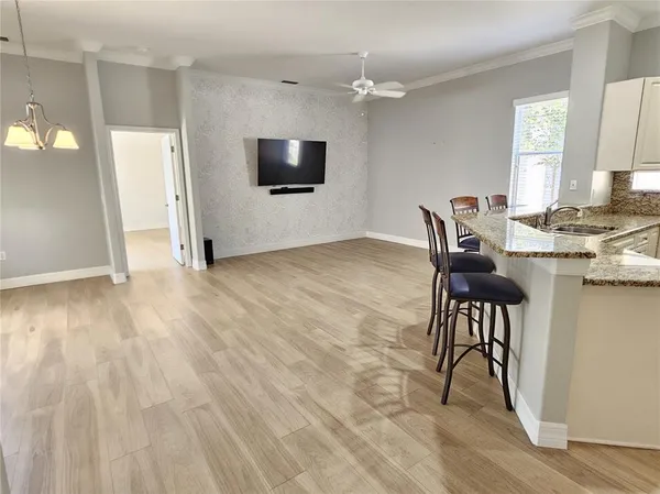 $4,000 | 330 Rio Terra, Venice, FL 34285
