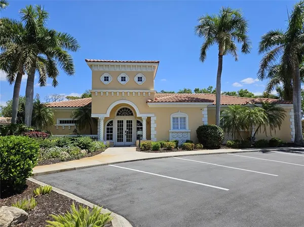 $4,000 | 330 Rio Terra, Venice, FL 34285