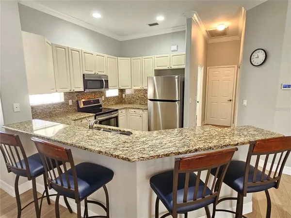 $4,000 | 330 Rio Terra, Venice, FL 34285