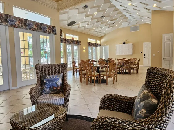 $4,000 | 330 Rio Terra, Venice, FL 34285
