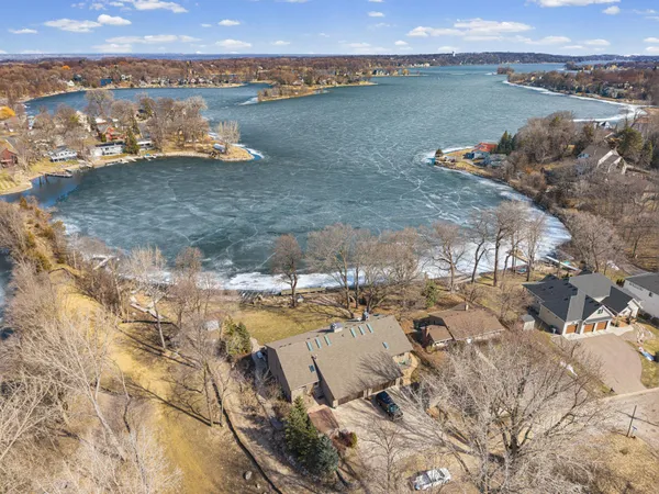 $889,999 | 4288 Bass Street Southeast, Prior Lake, MN 55372