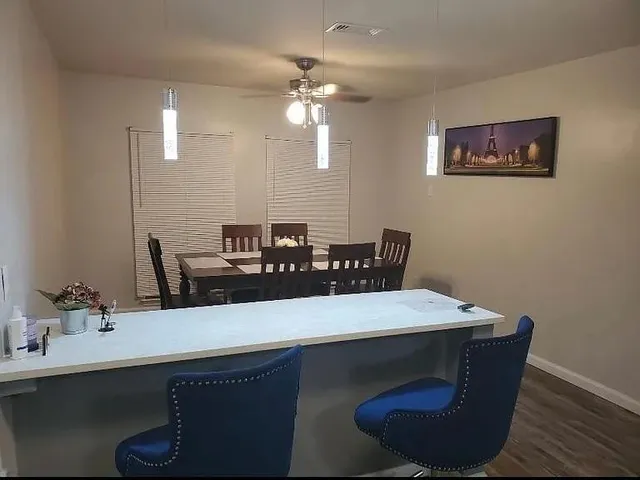 $2,400 | 3701 West Rochelle Road, Irving, TX 75062