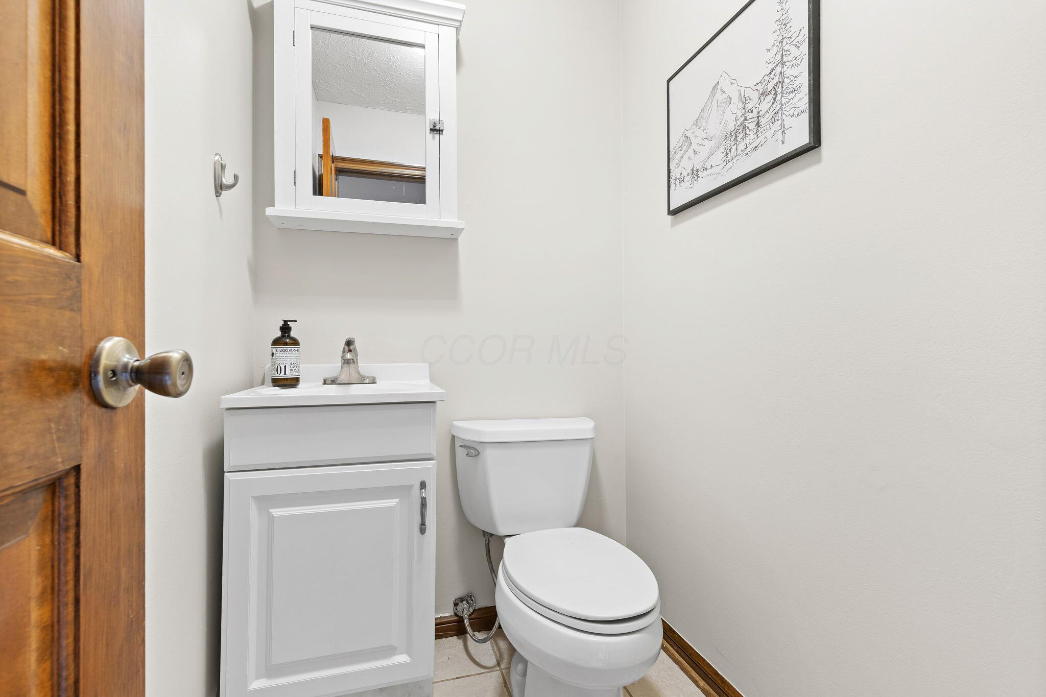 4134 Harlem Road Galena, OH 43021 - Photo 11 of 58 Powder Room