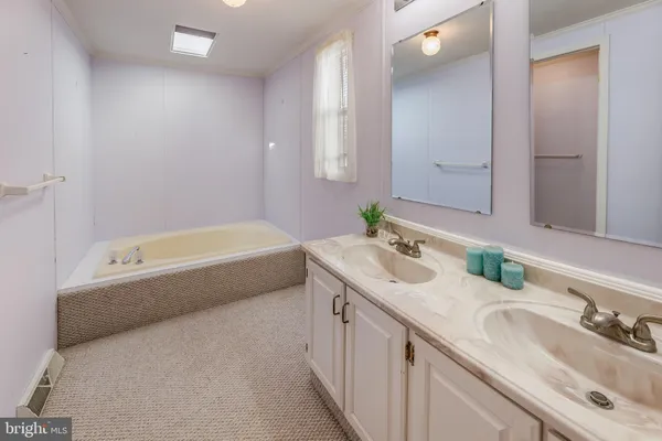 $199,900 | 33198 Lakeshore Circle, Millsboro, DE 19966