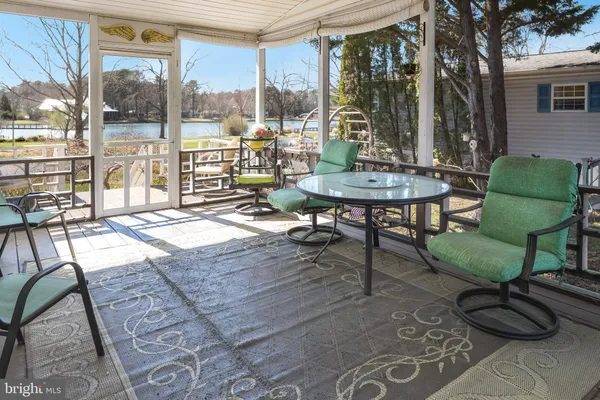 $199,900 | 33198 Lakeshore Circle, Millsboro, DE 19966