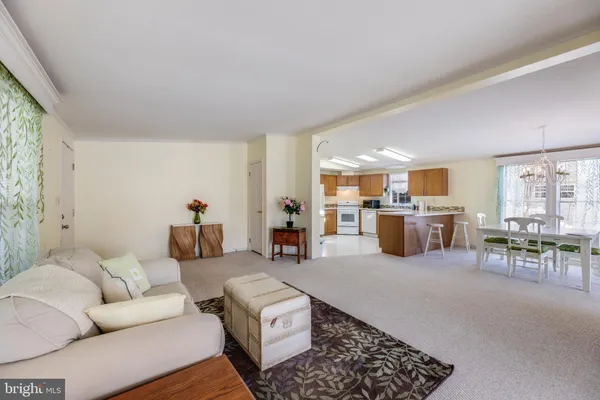 $199,900 | 33198 Lakeshore Circle, Millsboro, DE 19966