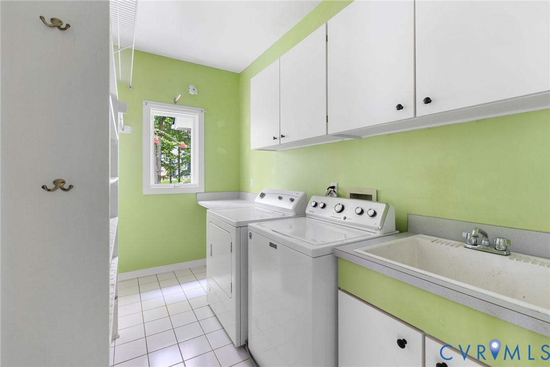 36 Dahlgren Road Richmond, VA 23238 - Photo 21 of 48 a utility room with dryer and washer