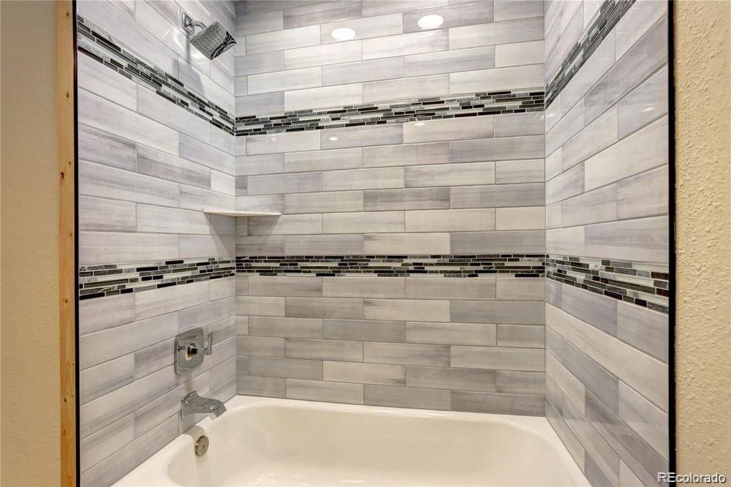 166 Cherokee Road Lyons, CO 80540 - Photo 21 of 33