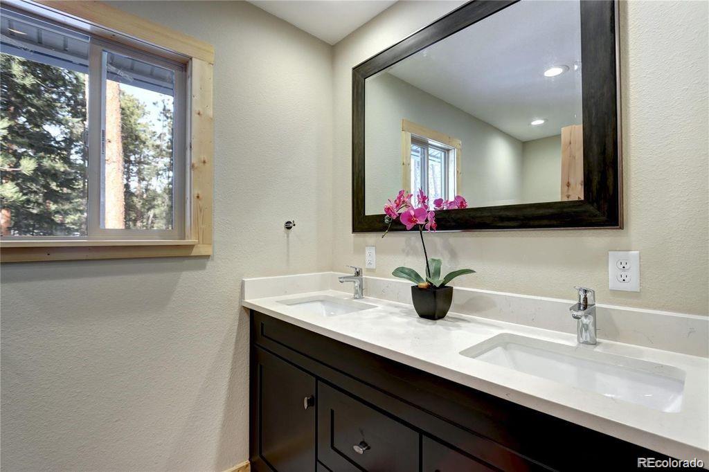 166 Cherokee Road Lyons, CO 80540 - Photo 26 of 33