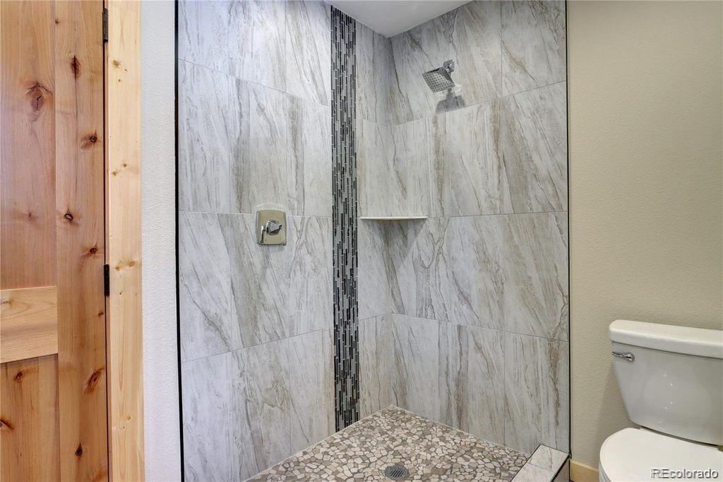 166 Cherokee Road Lyons, CO 80540 - Photo 27 of 33