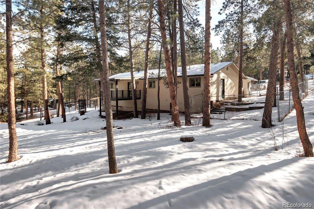 166 Cherokee Road Lyons, CO 80540 - Photo 3 of 33