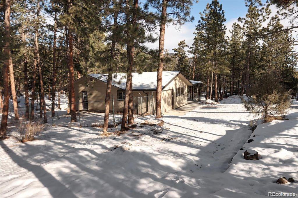 166 Cherokee Road Lyons, CO 80540 - Photo 31 of 33
