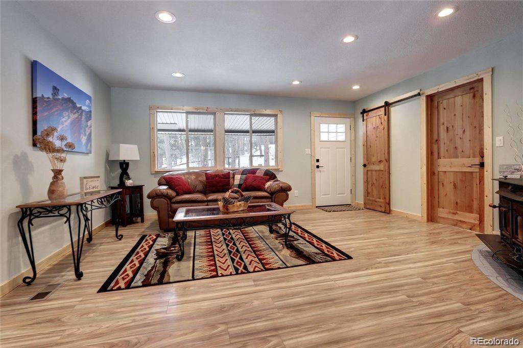 166 Cherokee Road Lyons, CO 80540 - Photo 5 of 33