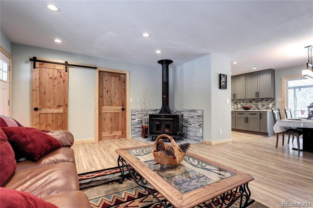 166 Cherokee Road Lyons, CO 80540 - Photo 9 of 33