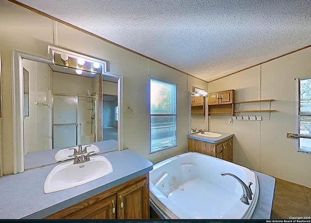 $365,000 | 141 County Road 786, Natalia, TX 78059