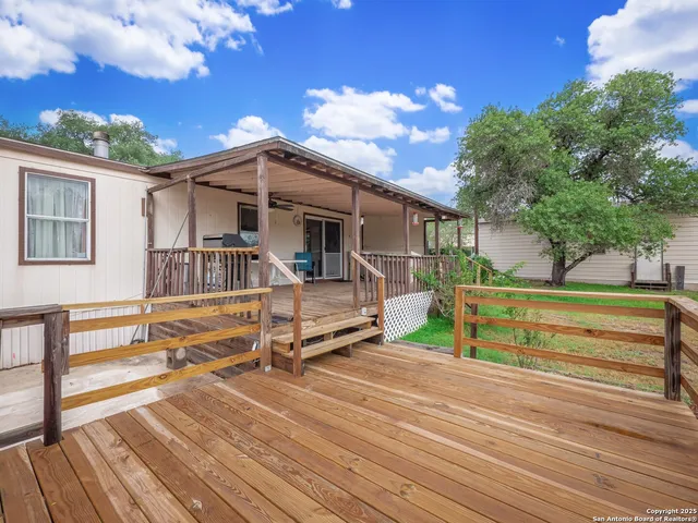 $365,000 | 141 County Road 786, Natalia, TX 78059