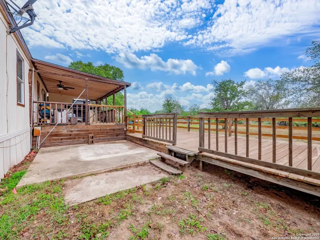 $365,000 | 141 County Road 786, Natalia, TX 78059