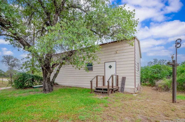 $325,000 | 141 County Road 786, Natalia, TX 78059