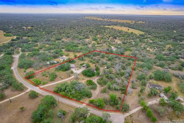 $365,000 | 141 County Road 786, Natalia, TX 78059