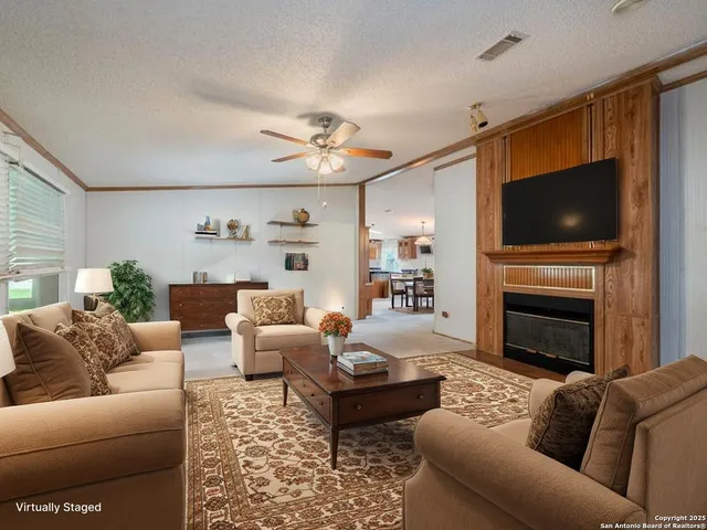 $365,000 | 141 County Road 786, Natalia, TX 78059