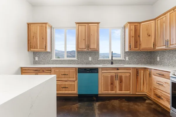 $625,000 | 42840 Buckhorn Drive North, Davenport, WA 99122