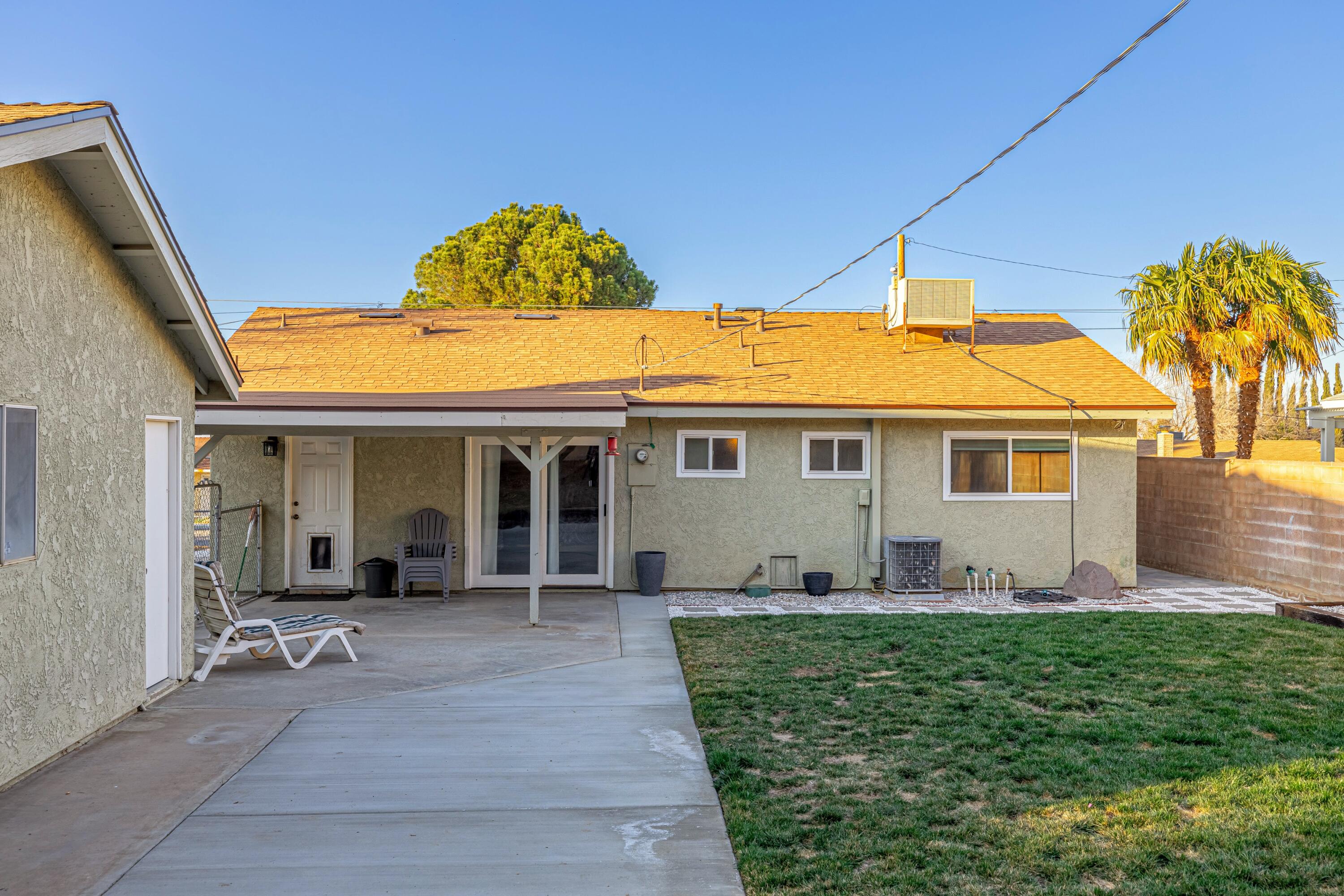 4564 Ave L-14 Quartz Hill, CA 93536 - Photo 25 of 27 JMY_3402-HDR