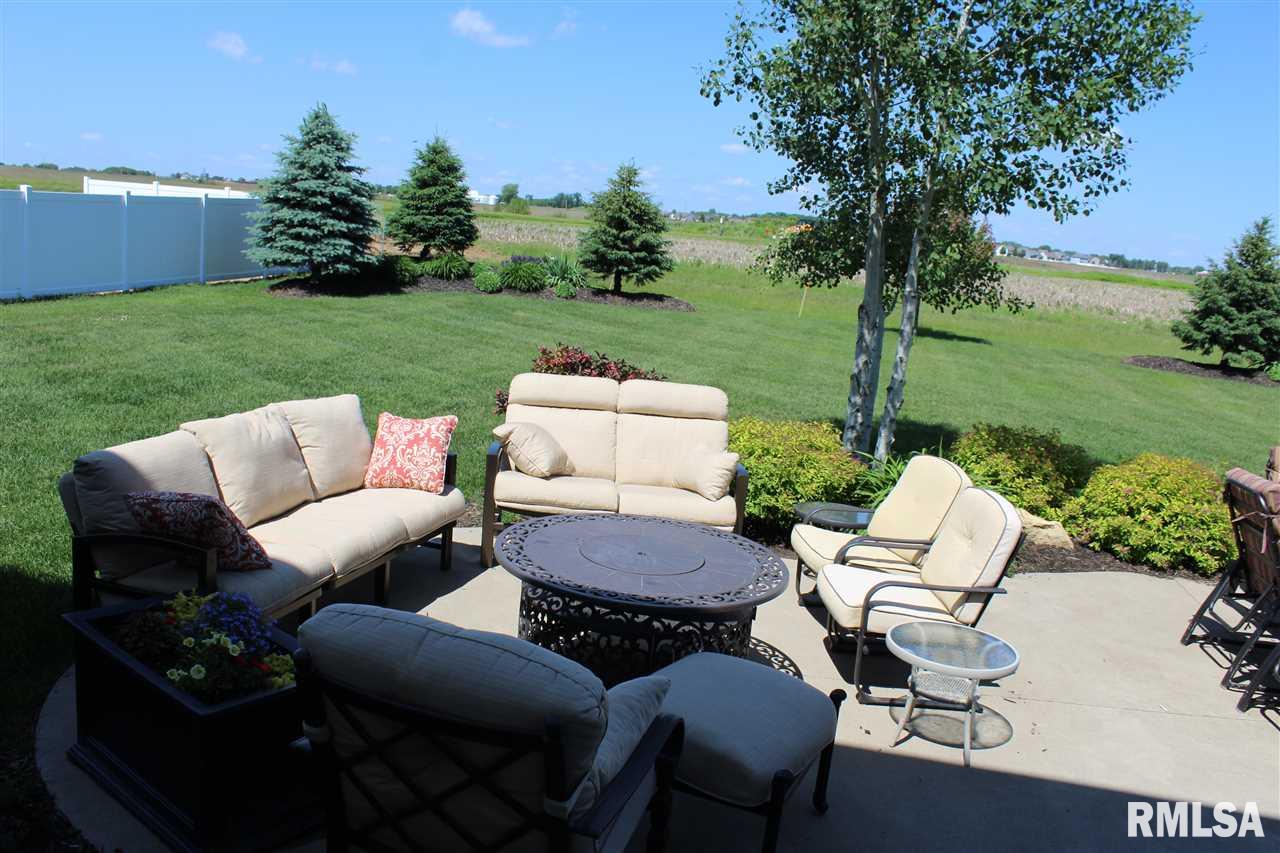 5685 Judge Road Bettendorf, IA 52722 - Photo 11 of 26 Gallery Image 11