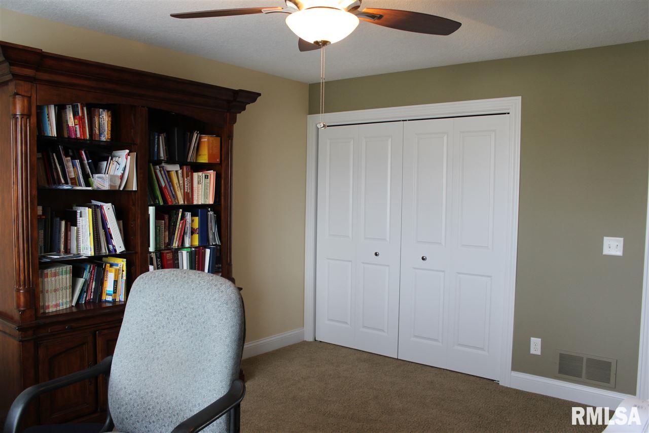 5685 Judge Road Bettendorf, IA 52722 - Photo 18 of 26 Gallery Image 18