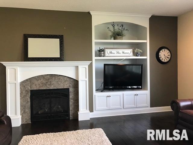 5685 Judge Road Bettendorf, IA 52722 - Photo 8 of 26 Gallery Image 8