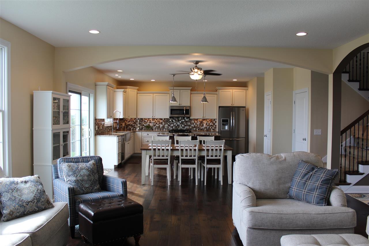 5685 Judge Road Bettendorf, IA 52722 - Photo 9 of 26 Gallery Image 9