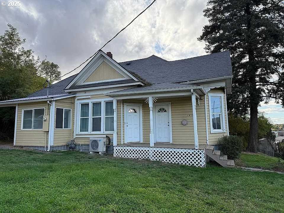 1914 Southeast Court Avenue Pendleton, OR 97801 - Photo 1 of 18