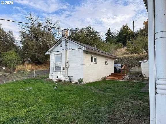 1914 Southeast Court Avenue Pendleton, OR 97801 - Photo 15 of 18