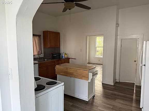 1914 Southeast Court Avenue Pendleton, OR 97801 - Photo 6 of 18