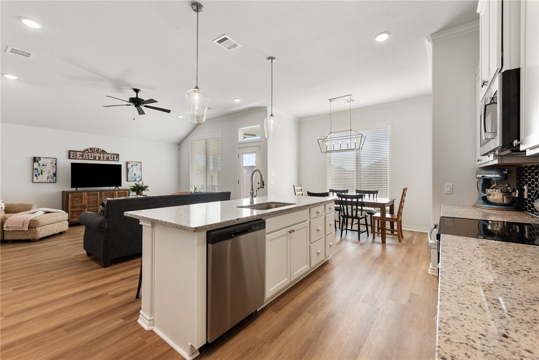 3164 Margaret Rudder Parkway Bryan, TX 77808 - Photo 5 of 21