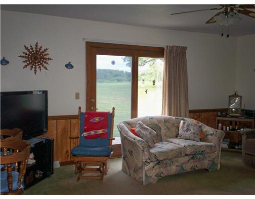 41 Kaufman Road Gibsonia, PA 15044 - Photo 6 of 11 Family Room. French door to the park-like acreage in rear.