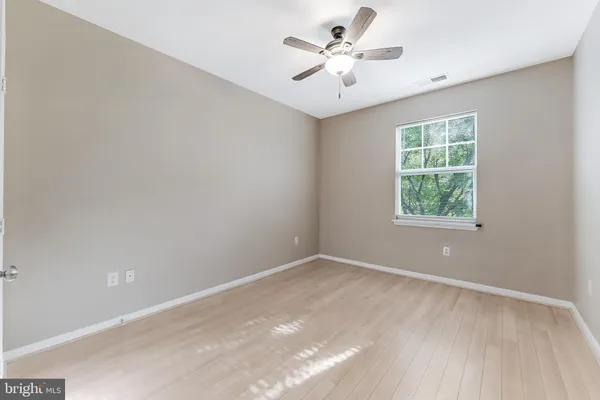 $2,395 | 12954 Centre Park Circle, Unit 205, Herndon, VA 20171