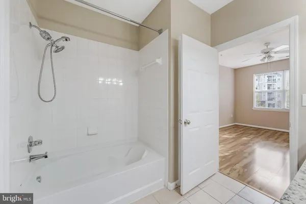 $2,395 | 12954 Centre Park Circle, Unit 205, Herndon, VA 20171