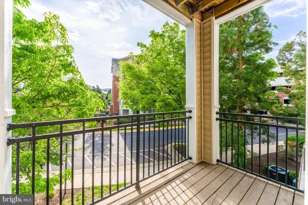 $2,395 | 12954 Centre Park Circle, Unit 205, Herndon, VA 20171