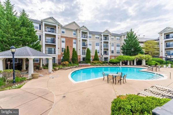$2,395 | 12954 Centre Park Circle, Unit 205, Herndon, VA 20171