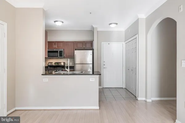 $2,395 | 12954 Centre Park Circle, Unit 205, Herndon, VA 20171