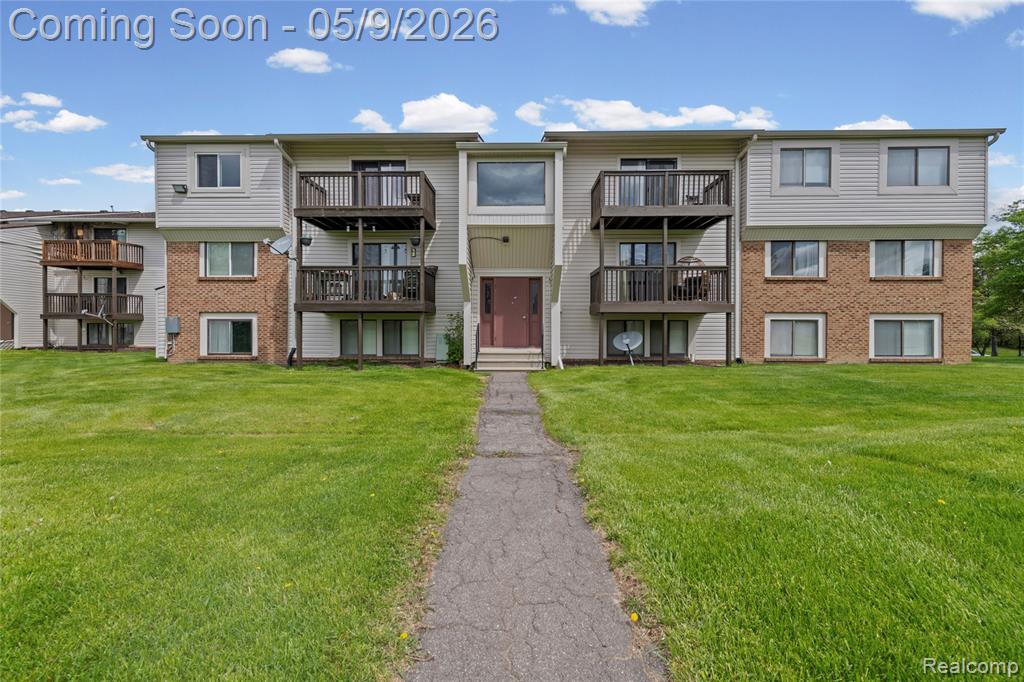 30052 West Twelve Mile Road, Unit 61 Farmington, MI 48334 - Photo 18 of 23