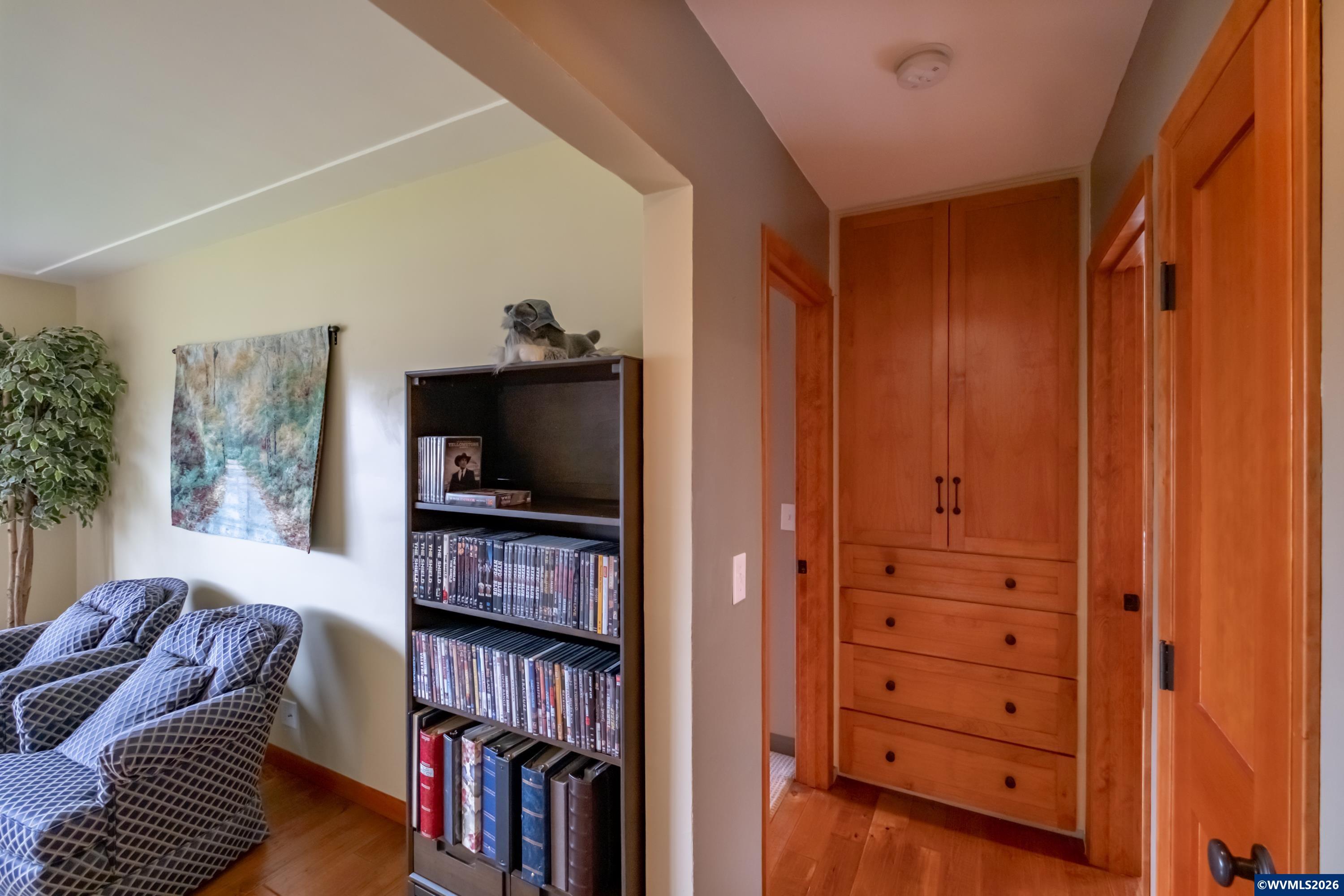 2866 Talbot Road South Jefferson, OR 97352 - Photo 23 of 50