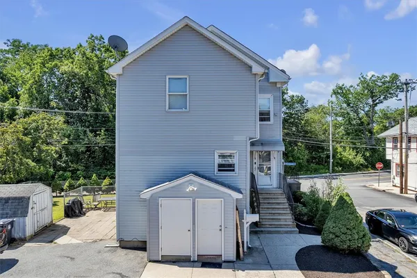 $704,900 | 1 Metcalf Avenue, North Providence, RI 02911